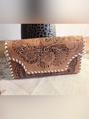 Laced and Tooled Beige Leather Wallet 4.5”x 8” NEW